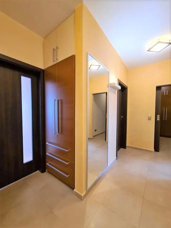 Pronájem bytu 3+kk, Praha - Michle, Pod Bohdalcem I, 100 m2