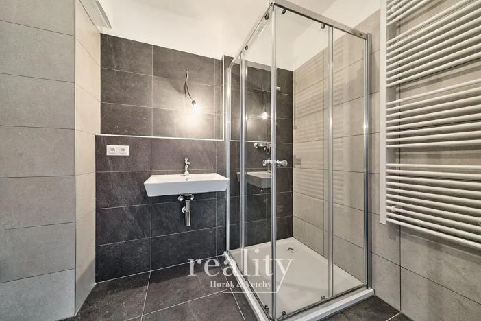 Pronájem bytu 2+kk, Znojmo, Hrušňová, 60 m2