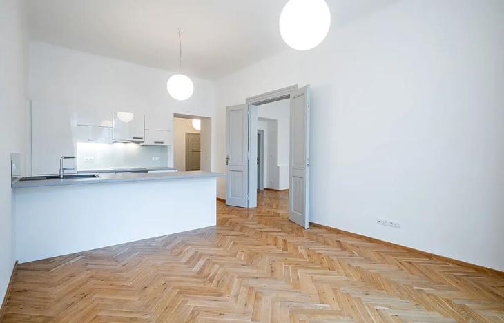 Pronájem bytu 4+kk, Praha, Křižíkova, 111 m2