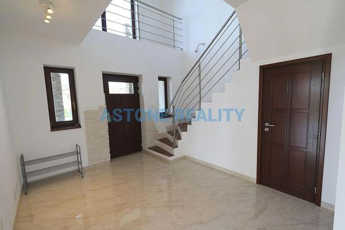 Prodej rodinného domu, Trnová, 318 m2