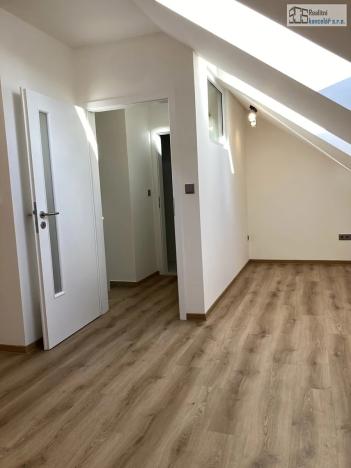 Pronájem bytu 2+kk, Brno, Kučerova, 66 m2