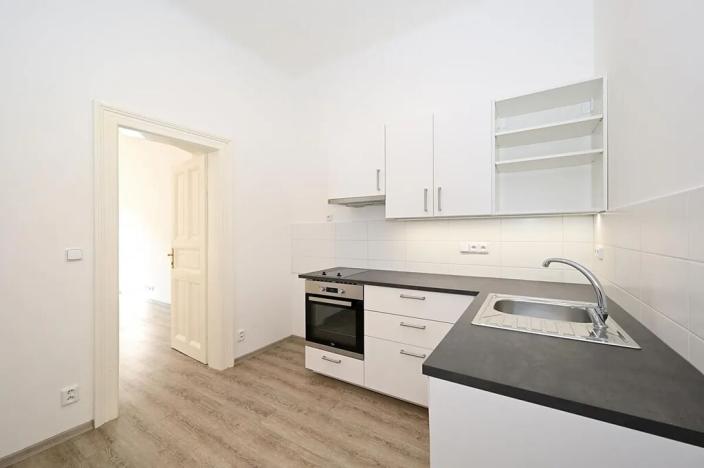 Pronájem bytu 1+1, Praha - Vršovice, Moskevská, 37 m2