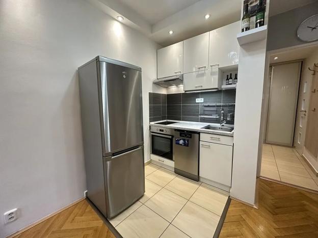 Pronájem bytu 1+kk, Jablonec nad Nisou, Erbenova, 27 m2