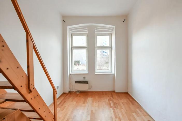 Pronájem bytu 3+kk, Praha - Žižkov, Lupáčova, 57 m2