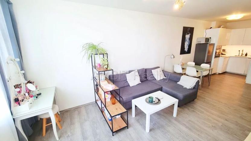 Pronájem bytu 2+kk, Praha - Hlubočepy, Voskovcova, 42 m2