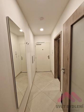 Pronájem bytu 1+kk, Praha - Vršovice, Petrohradská, 31 m2