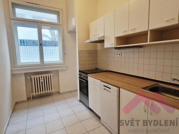 Pronájem bytu 1+1, Praha - Vinohrady, Kouřimská, 35 m2
