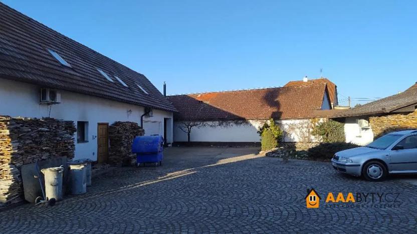 Prodej vícegeneračního domu, Hýskov, Prostřední, 330 m2