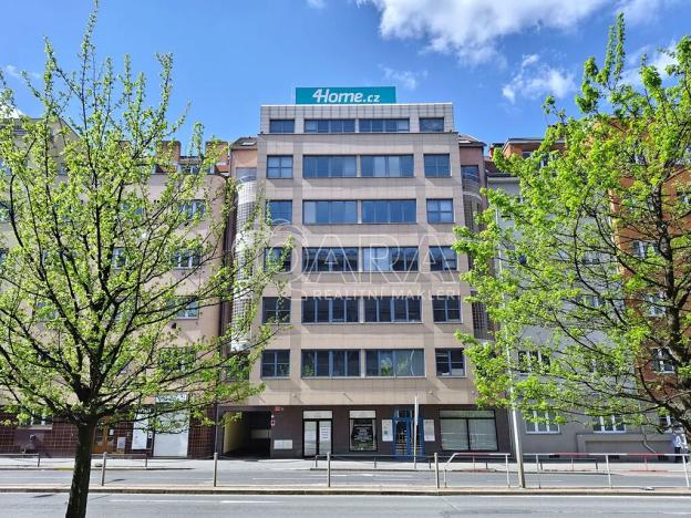 Pronájem kanceláře, Praha - Nusle, Hvězdova, 240 m2