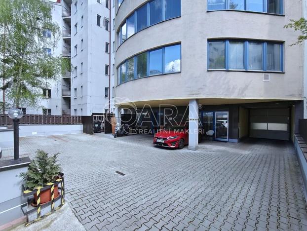 Pronájem kanceláře, Praha - Nusle, Hvězdova, 240 m2