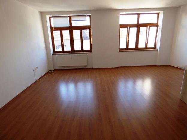 Pronájem bytu 2+kk, Náměšť nad Oslavou, Masarykovo nám., 68 m2