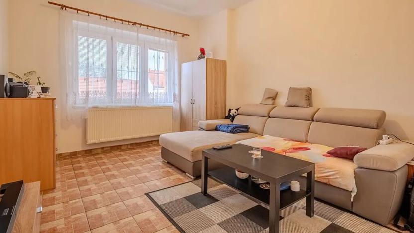 Prodej činžovního domu, Sadská, Husova, 306 m2