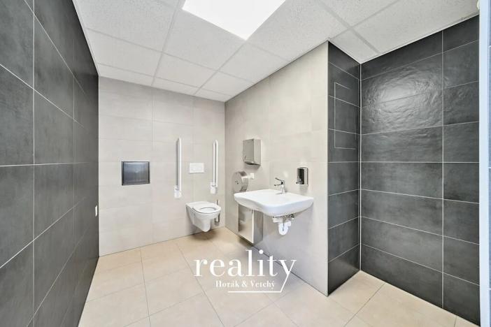 Pronájem kanceláře, Znojmo, Jarošova, 18 m2