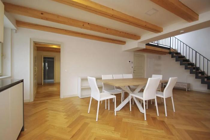 Pronájem atypického bytu, Praha - Nové Město, Bolzanova, 199 m2