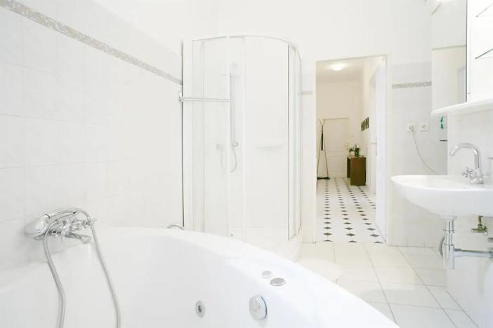 Pronájem bytu 4+1, Praha - Nové Město, Biskupská, 132 m2