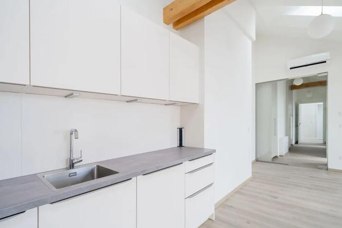 Pronájem bytu 2+kk, Praha - Nové Město, Václavské náměstí, 63 m2