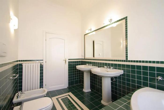 Pronájem bytu 4+1, Praha - Malá Strana, Vlašská, 184 m2