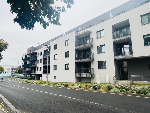 Pronájem bytu 1+kk, Lovosice, Zámecká, 60 m2