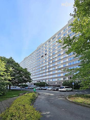 Prodej bytu 3+1, Pardubice, Valčíkova, 70 m2