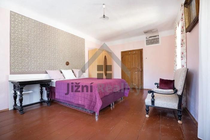 Prodej rodinného domu, Rožmberk nad Vltavou, 198 m2