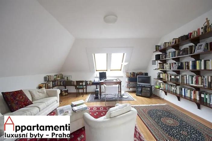 Pronájem rodinného domu, Praha - Kunratice, Ke hrádku, 417 m2