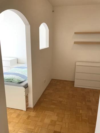 Pronájem bytu 1+1, Zlín, Mokrá II, 46 m2