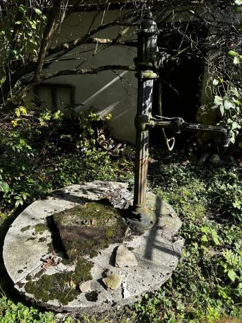 Prodej rodinného domu, Praha - Hrdlořezy, Mezitraťová, 200 m2