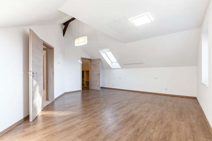 Pronájem rodinného domu, Nymburk, Vagónka, 166 m2