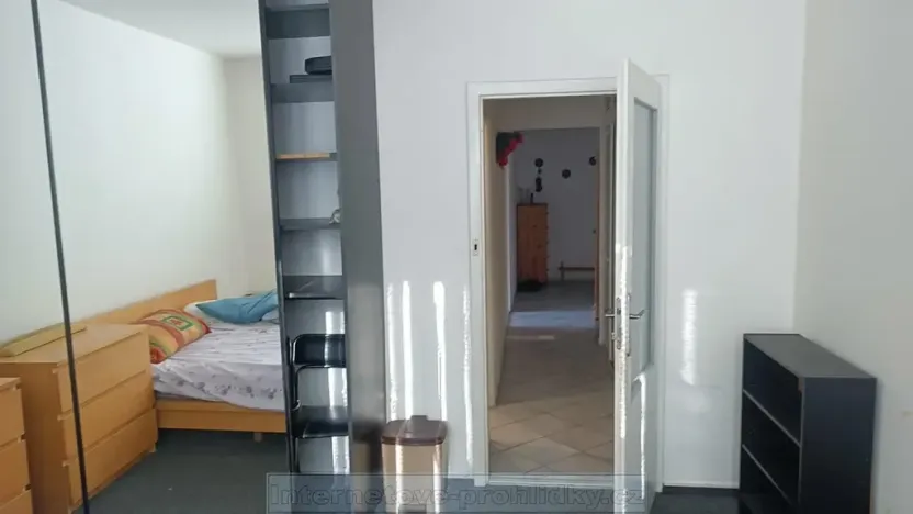 Pronájem pokoje, Praha - Hlubočepy, Geologická, 18 m2