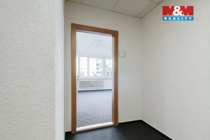 Pronájem kanceláře, Plzeň, alej Svobody, 22 m2