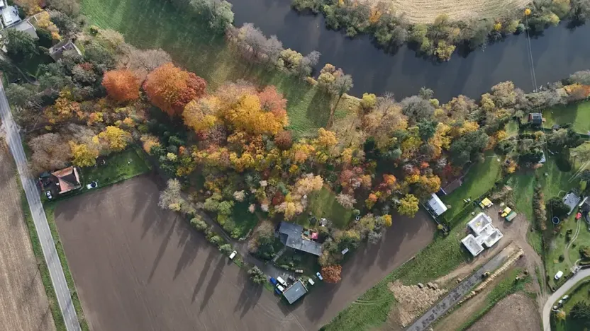Prodej komerčního pozemku, Nespeky, 7717 m2