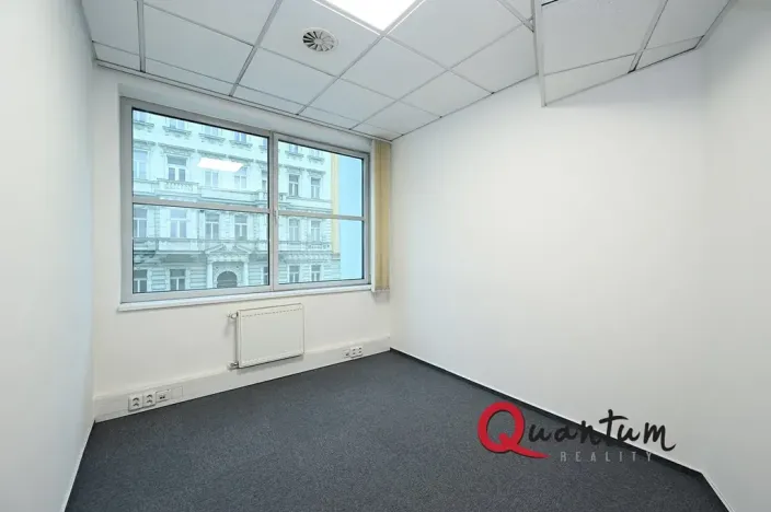 Pronájem kanceláře, Praha - Vinohrady, Šafaříkova, 86 m2
