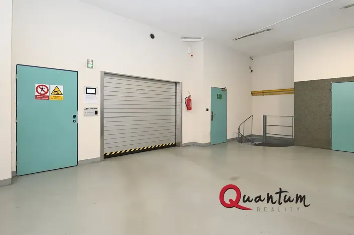 Pronájem kanceláře, Praha - Vinohrady, Šafaříkova, 86 m2