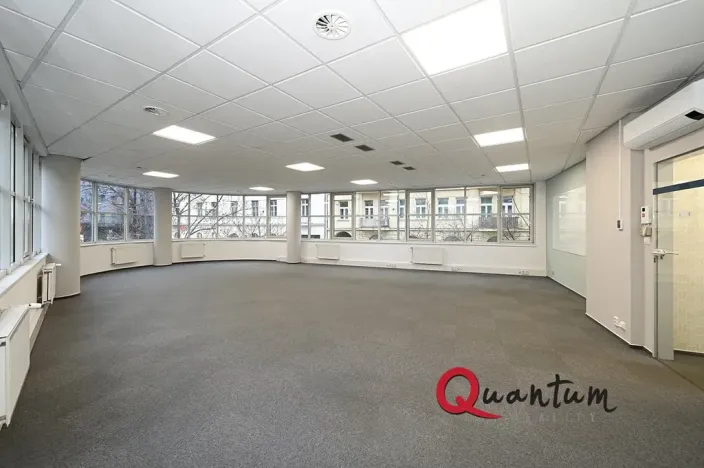 Pronájem kanceláře, Praha - Vinohrady, Šafaříkova, 131 m2