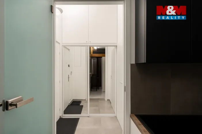 Pronájem bytu 1+kk, Praha, Polská, 32 m2