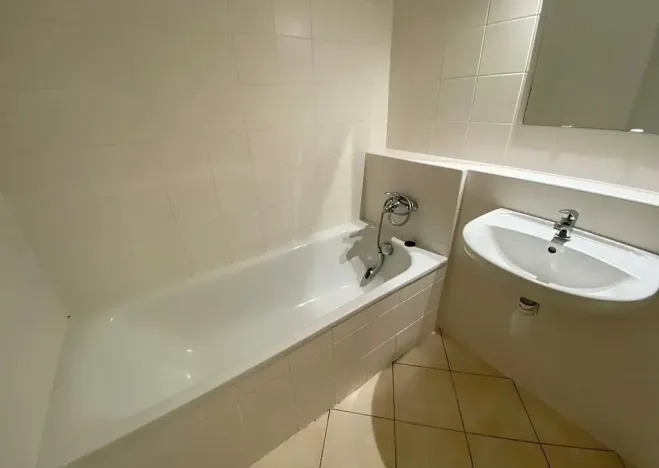 Prodej bytu 1+kk, Praha - Troja, Hnězdenská, 38 m2