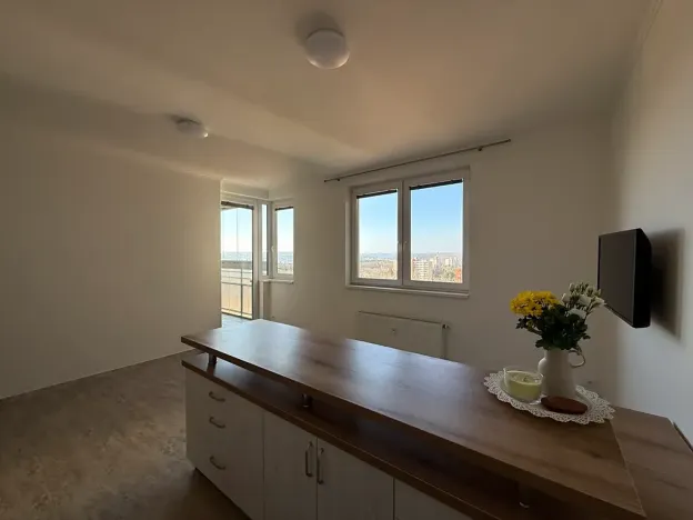 Prodej bytu 2+kk, Praha - Troja, Hnězdenská, 47 m2