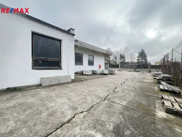 Prodej výrobních prostor, Pardubice - Studánka, Průmyslová, 600 m2