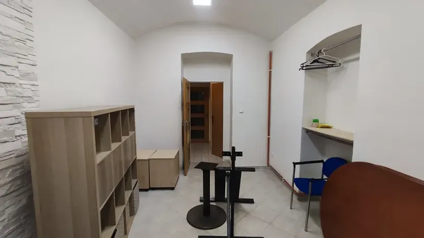 Prodej obchodního prostoru, Praha, Wenzigova, 52 m2