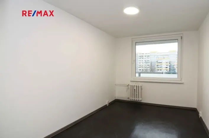 Pronájem bytu 2+kk, Praha - Vršovice, Vršovická, 45 m2