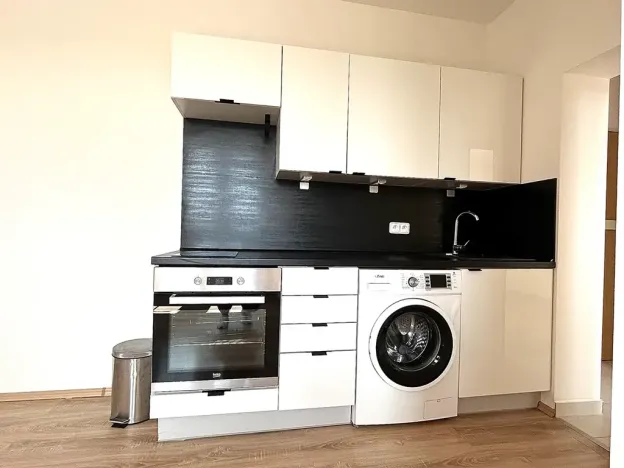 Pronájem bytu 2+kk, Praha - Zličín, Strojírenská, 42 m2