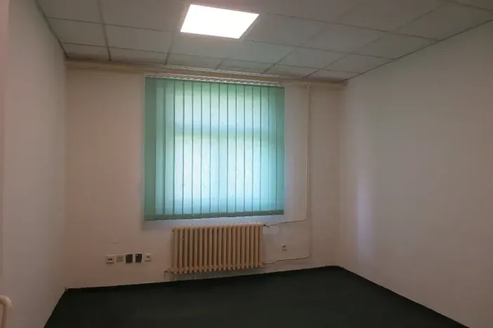 Pronájem kanceláře, Hradec Králové, Bieblova, 35 m2