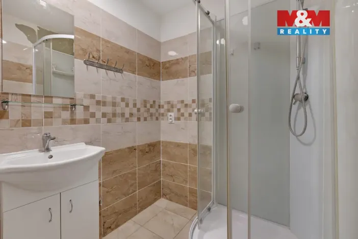 Prodej bytu 3+1, Žebrák, Sídliště, 70 m2