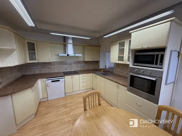 Pronájem rodinného domu, Orel, 191 m2