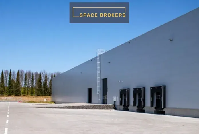 Pronájem skladu, Aš, 18682 m2