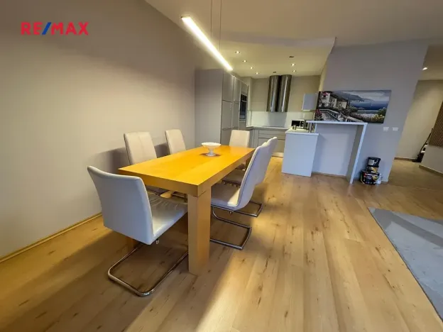 Pronájem bytu 3+kk, Praha - Strašnice, Vinohradská, 96 m2