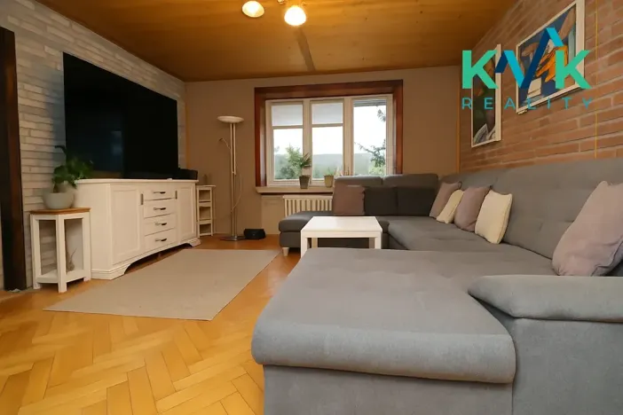 Prodej bytu 2+1, Tuchlovice, Dřevěnkov, 73 m2