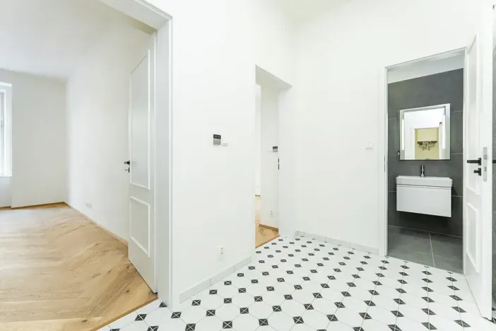 Prodej bytu 2+kk, Praha - Vršovice, Žitomírská, 54 m2