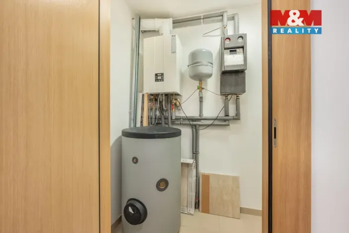 Prodej rodinného domu, Praha - Libuš, V Hrobech, 279 m2