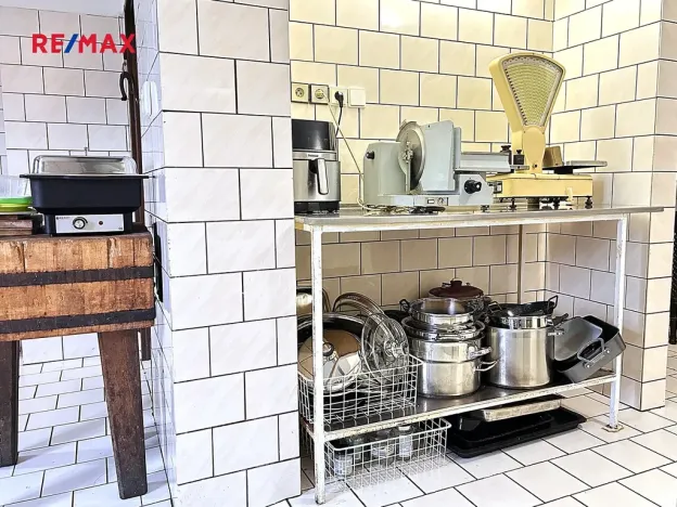 Pronájem restaurace, Praha - Újezd nad Lesy, Hodkovská, 190 m2